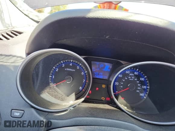 2010 Hyundai Tucson Limited с VIN KM8JU3ACXAU101474, выставлен на аукционе Copart как лот 70706345 с пробегом 146 887 миль миль и Списание • Salvage title. История ставок и продаж доступна на DreamBid. Изображение 9.