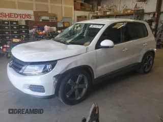 2013 Volkswagen Tiguan с VIN WVGCV3AXXDW570761, выставлен на аукционе Copart как лот 51603655 с пробегом 119 932 миль миль и Чистый • Clean title. История ставок и продаж доступна на DreamBid. Изображение 1.