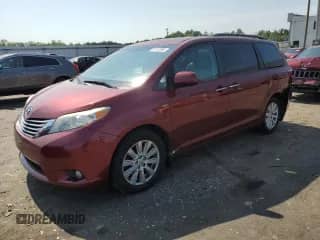 2017 Toyota Sienna XLE with VIN 5TDDZ3DC1HS166680, listed as a Copart auction lot 67112305 with 204,154 mi miles and Salvage title. Bid and sale history available at DreamBid. Image 1.