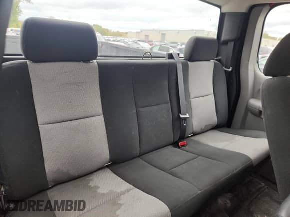 2008 Chevrolet Silverado 2500HD Work Truck z VIN 1GCHK29K98E154136, wystawiony jako Copart lot #85484845 z przebiegiem 120 348 mil mil oraz Czysty tytuł • Clean title. Historia ofert i sprzedaży dostępna na DreamBid. Obrazek 10.