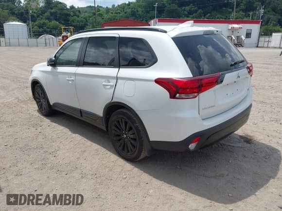 2020 Mitsubishi Outlander ES с VIN JA4AZ3A35LZ045983, выставлен на аукционе IAAI как лот 42705227 с пробегом 29 миль миль и . История ставок и продаж доступна на DreamBid. Изображение 3.