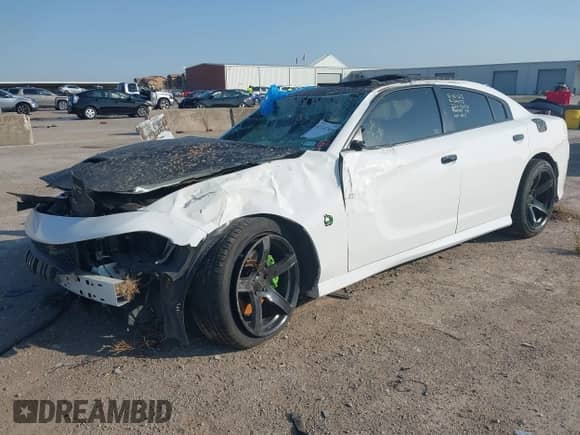 2018 Dodge Charger Daytona 392 with VIN 2C3CDXGJ4JH289684, listed as a IAAI auction lot 43147559 with 109,803 mi miles and . Bid and sale history available at DreamBid. Image 17.