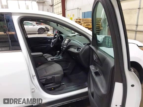 2018 Chevrolet Equinox LT с VIN 2GNAXSEV1J6273027, выставлен на аукционе IAAI как лот 43328479 с пробегом 58 533 миль миль и . История ставок и продаж доступна на DreamBid. Изображение 5.