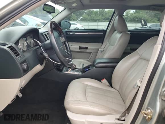 2005 Chrysler 300 C with VIN 2C3JA63H45H110501, listed as a Copart auction lot 63910345 with 144,261 mi miles and Salvage title. Bid and sale history available at DreamBid. Image 7.