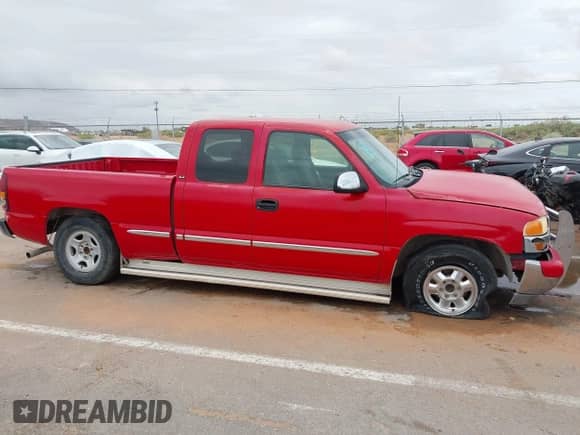 2000 GMC Sierra 1500 SLE z VIN 1GTEC19T4YZ165637, wystawiony jako IAAI lot #42532810 z przebiegiem 180 104 mil mil oraz . Historia ofert i sprzedaży dostępna na DreamBid. Obrazek 13.