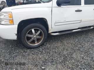 2007 Chevrolet Silverado 1500 Work Truck с VIN 3GCEC13C47G551840, выставлен на аукционе IAAI как лот 43364928 с пробегом 200 286 миль миль и . История ставок и продаж доступна на DreamBid. Изображение 6.