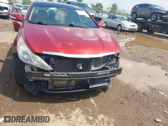 2012 Hyundai Sonata SE with VIN 5NPEC4ABXCH402572, listed as a IAAI auction lot 42875412 with 160,785 mi miles and . Bid and sale history available at DreamBid. Image 6.