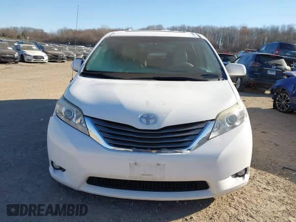 2013 Toyota Sienna XLE AAS with VIN 5TDYK3DC3DS308298, listed as a IAAI auction lot 41292280 with 165,638 mi miles and . Bid and sale history available at DreamBid. Image 12.