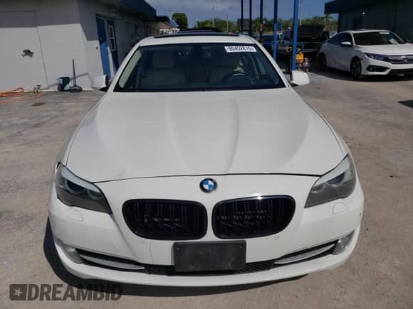 2011 BMW 5 Series 535i xDrive with VIN WBAFU7C53BC874050, listed as a Copart auction lot 90452815 with Not provided miles and Clean title. Bid and sale history available at DreamBid. Image 5.