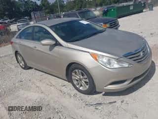 2011 Hyundai Sonata GLS z VIN 5NPEB4ACXBH025400, wystawiony jako IAAI lot #43373217 z przebiegiem 126 241 mil mil oraz . Historia ofert i sprzedaży dostępna na DreamBid. Obrazek 1.