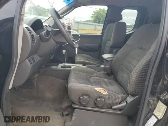 2005 Nissan Frontier SE with VIN 1N6AD06U65C417337, listed as a Copart auction lot 69583035 with 268,799 mi miles and Salvage title. Bid and sale history available at DreamBid. Image 7.
