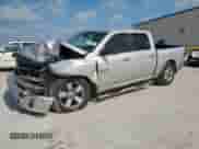 2018 Ram 1500 Big Horn z VIN 1C6RR6LG0JS340481, wystawiony jako Copart lot #61254065 z przebiegiem Nie podano mil oraz Szkoda całkowita • Salvage title. Historia ofert i sprzedaży dostępna na DreamBid. Obrazek 1.