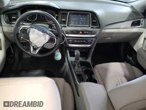 2018 Hyundai Sonata SE with VIN 5NPE24AF2JH626602, listed as a Copart auction lot 68858505 with 100,610 mi miles and Salvage title. Bid and sale history available at DreamBid. Image 8.