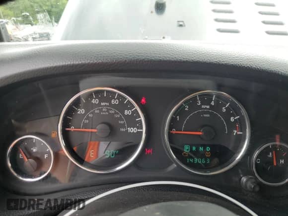 2013 Jeep Wrangler Rubicon z VIN 1C4BJWCG1DL584611, wystawiony jako Copart lot #68687555 z przebiegiem 143 063 mil mil oraz Szkoda całkowita • Salvage title. Historia ofert i sprzedaży dostępna na DreamBid. Obrazek 9.