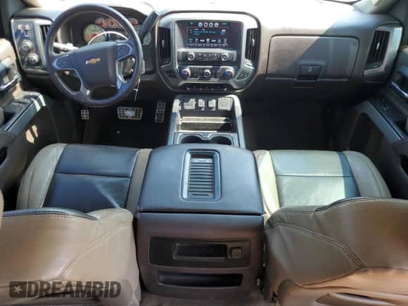 2016 Chevrolet Silverado 1500 LT with VIN 3GCUKREC0GG209523, listed as a Copart auction lot 63370935 with 145,530 mi miles and Salvage title. Bid and sale history available at DreamBid. Image 8.