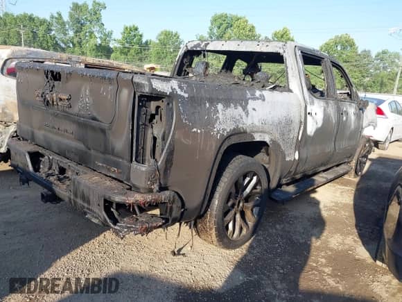 2020 GMC Sierra 1500 Denali with VIN 3GTU9FED3LG418297, listed as a IAAI auction lot 42687781 with Not provided miles and . Bid and sale history available at DreamBid. Image 4.
