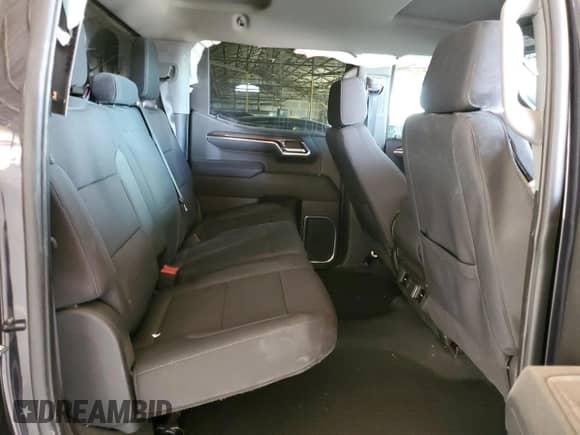 2024 Chevrolet Silverado 1500 LT z VIN 3GCUDDE84RG116936, wystawiony jako Copart lot #61076255 z przebiegiem Nie podano mil oraz Szkoda całkowita • Salvage title. Historia ofert i sprzedaży dostępna na DreamBid. Obrazek 10.