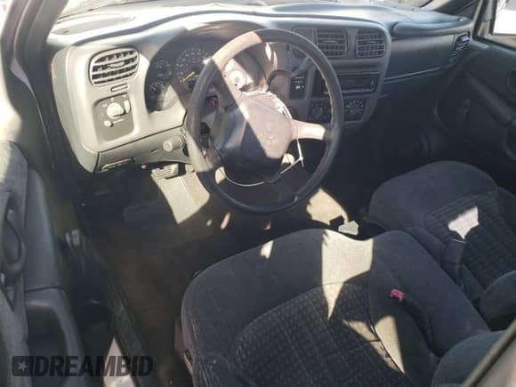 1998 Chevrolet S-10 LS с VIN 1GCCS1949W8243447, выставлен на аукционе Copart как лот 85758525 с пробегом 204 872 миль миль и Чистый • Clean title. История ставок и продаж доступна на DreamBid. Изображение 8.