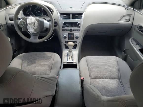 2010 Chevrolet Malibu 1LS с VIN 1G1ZB5EB0AF310293, выставлен на аукционе Copart как лот 65159245 с пробегом 152 525 миль миль и Списание • Salvage title. История ставок и продаж доступна на DreamBid. Изображение 8.