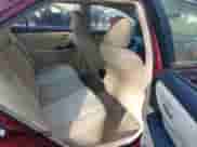 2015 Toyota Camry SE z VIN 4T1BF1FK8FU902401, wystawiony jako IAAI lot #43374452 z przebiegiem 103 323 mil mil oraz . Historia ofert i sprzedaży dostępna na DreamBid. Obrazek 8.