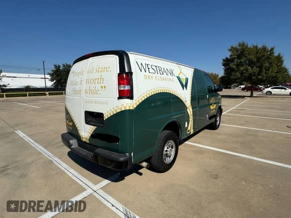 2019 Chevrolet Express Cargo с VIN 1GCWGAFG7K1326472, выставлен на аукционе Copart как лот 86546655 с пробегом 128 868 миль миль и Чистый • Clean title. История ставок и продаж доступна на DreamBid. Изображение 4.