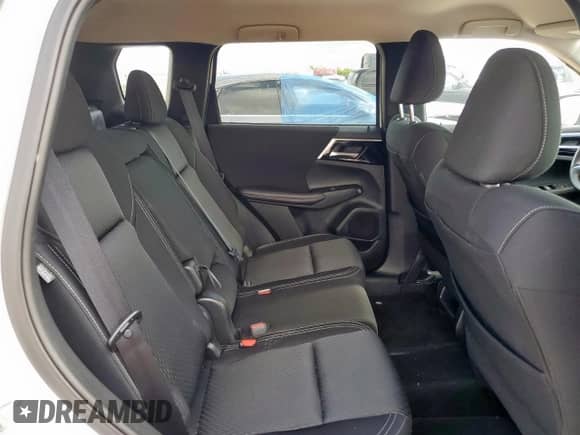 2024 Mitsubishi Outlander ES with VIN JA4J3UA88RZ078844, listed as a Copart auction lot 63990905 with 4,417 mi miles and Clean title. Bid and sale history available at DreamBid. Image 11.