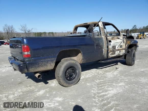 1994 Dodge 2500 с VIN 1B7KF26C9RS523846, выставлен на аукционе Copart как лот 89137995 с пробегом Не указан миль и На запчасти • Non repairable. История ставок и продаж доступна на DreamBid. Изображение 3.