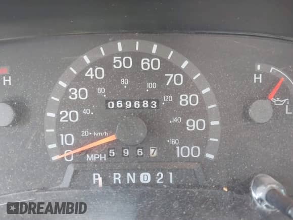 1999 Ford Econoline Cargo with VIN 1FDRE14W2XHC18025, listed as a IAAI auction lot 42421405 with 69,683 mi miles and . Bid and sale history available at DreamBid. Image 7.