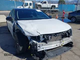 2018 Toyota Camry XSE z VIN 4T1B61HK6JU130616, wystawiony jako IAAI lot #43458207 z przebiegiem 136 344 mil mil oraz . Historia ofert i sprzedaży dostępna na DreamBid. Obrazek 1.