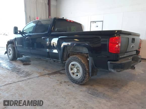2018 Chevrolet Silverado 1500 Work Truck с VIN 1GCUKNEC8JF105055, выставлен на аукционе IAAI как лот 42197548 с пробегом 188 265 миль миль и . История ставок и продаж доступна на DreamBid. Изображение 3.