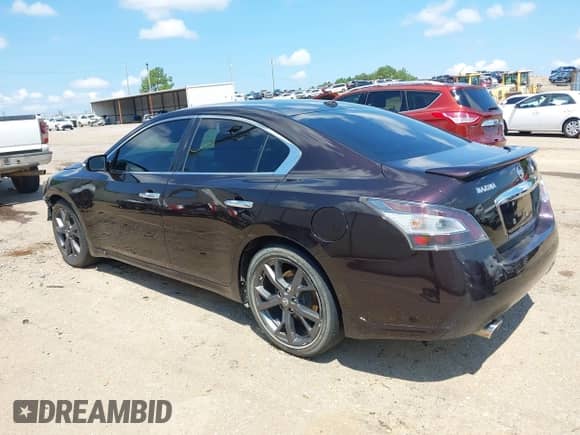 2014 Nissan Maxima SV z VIN 1N4AA5AP1EC476747, wystawiony jako IAAI lot #42981244 z przebiegiem 112 792 mil mil oraz . Historia ofert i sprzedaży dostępna na DreamBid. Obrazek 3.
