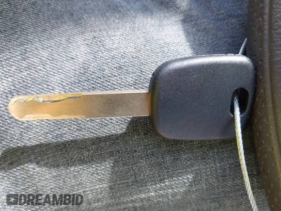 2004 Honda Accord EX с VIN 1HGCM56724A012025, выставлен на аукционе IAAI как лот 43291357 с пробегом 202 894 миль миль и . История ставок и продаж доступна на DreamBid. Изображение 11.