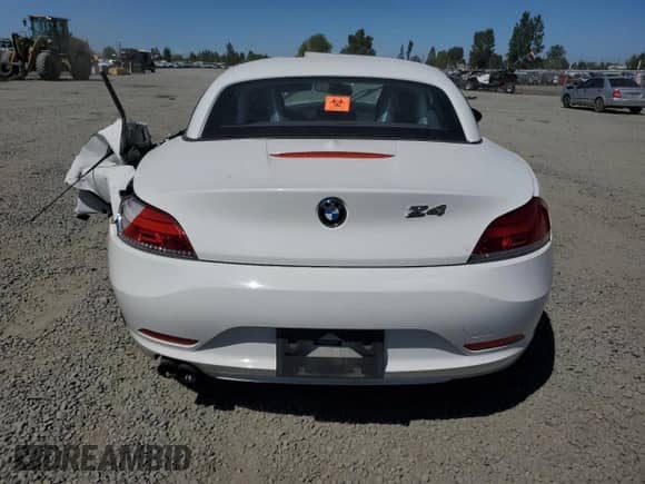 2013 BMW Z4 sDrive28i with VIN WBALL5C57DJ104443, listed as a Copart auction lot 68556605 with Not provided miles and Salvage title. Bid and sale history available at DreamBid. Image 6.