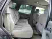 2006 Chevrolet Tahoe LS z VIN 1GNEK13T16J160085, wystawiony jako Copart lot #57746285 z przebiegiem 239 165 mil mil oraz Czysty tytuł • Clean title. Historia ofert i sprzedaży dostępna na DreamBid. Obrazek 11.