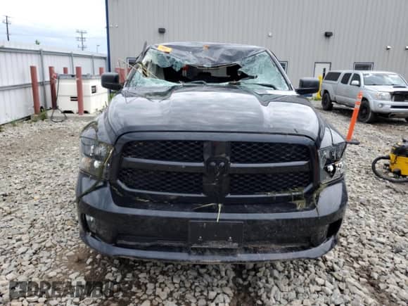 2018 Ram 1500 Express with VIN 1C6RR7FT1JS332307, listed as a Copart auction lot 66276965 with 42,221 mi miles and Non repairable. Bid and sale history available at DreamBid. Image 5.