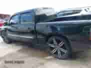 2005 GMC Sierra 1500 SLE z VIN 2GTEC13TX51314498, wystawiony jako IAAI lot #42730701 z przebiegiem 186 416 mil mil oraz . Historia ofert i sprzedaży dostępna na DreamBid. Obrazek 15.