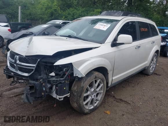 2012 Dodge Journey Crew with VIN 3C4PDCDG3CT342092, listed as a IAAI auction lot 42883811 with 153,298 mi miles and . Bid and sale history available at DreamBid. Image 6.
