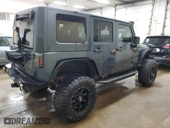 2007 Jeep Wrangler Unlimited Rubicon with VIN 1J4GA69197L100286, listed as a Copart auction lot 54210635 with Not provided miles and Clean title. Bid and sale history available at DreamBid. Image 3.