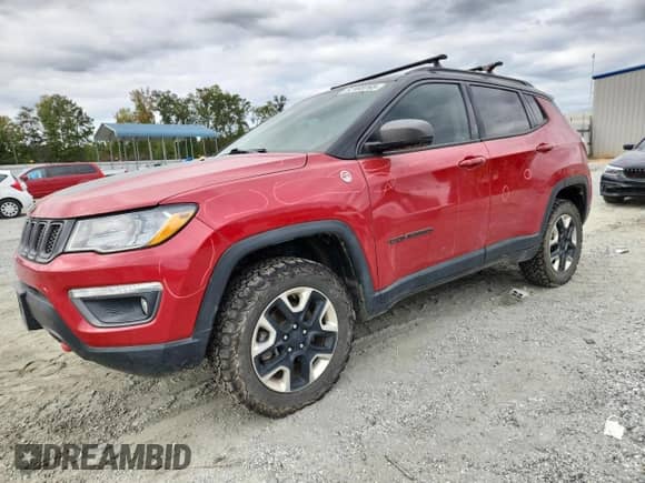 2018 Jeep Compass Trailhawk с VIN 3C4NJDDB5JT408813, выставлен на аукционе Copart как лот 82183765 с пробегом 102 305 миль миль и Списание • Salvage title. История ставок и продаж доступна на DreamBid. Изображение 1.