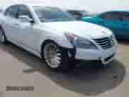 2014 Hyundai Equus Ultimate z VIN KMHGH4JH1EU083971, wystawiony jako IAAI lot #43242212 z przebiegiem 58 716 mil mil oraz . Historia ofert i sprzedaży dostępna na DreamBid. Obrazek 6.
