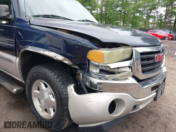 2005 GMC Sierra 1500 SLE with VIN 1GTEK19B25Z157848, listed as a IAAI auction lot 42333667 with 302,758 mi miles and . Bid and sale history available at DreamBid. Image 6.