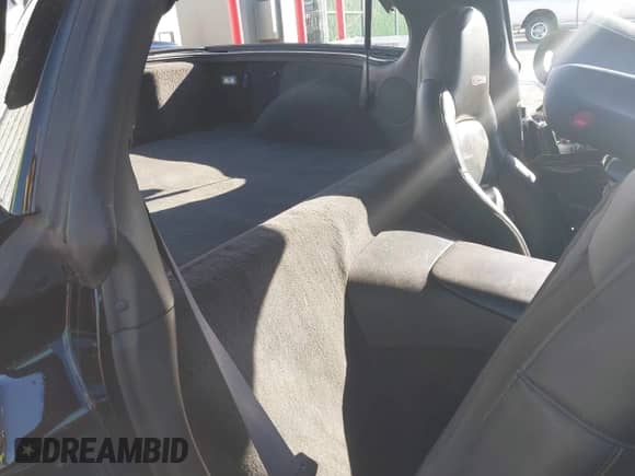 2006 Chevrolet Corvette Z06 с VIN 1G1YY26E565122108, выставлен на аукционе IAAI как лот 41718802 с пробегом Не указан миль и . История ставок и продаж доступна на DreamBid. Изображение 8.