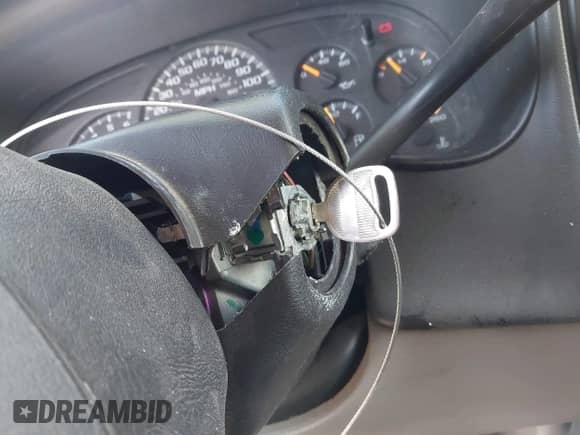 2004 Chevrolet Tahoe LS с VIN 1GNEC13V74J168722, выставлен на аукционе IAAI как лот 43085726 с пробегом 212 217 миль миль и . История ставок и продаж доступна на DreamBid. Изображение 12.