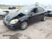 2008 Chevrolet Cobalt LS z VIN 1G1AK58F987213044, wystawiony jako IAAI lot #41208550 z przebiegiem 112 918 mil mil oraz . Historia ofert i sprzedaży dostępna na DreamBid. Obrazek 2.