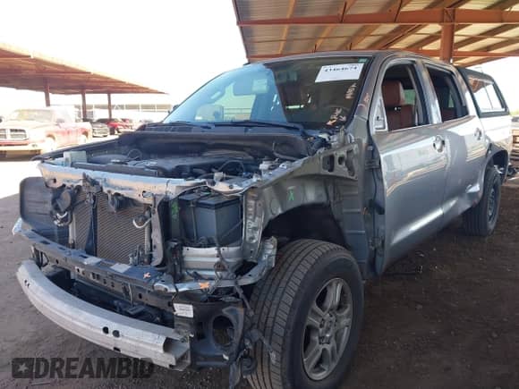 2017 Toyota Tundra Platinum с VIN 5TFAW5F17HX611632, выставлен на аукционе IAAI как лот 43464674 с пробегом 178 328 миль миль и . История ставок и продаж доступна на DreamBid. Изображение 2.