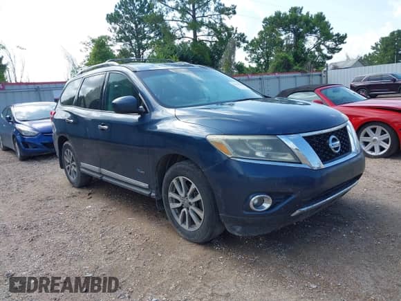 2014 Nissan Pathfinder Platinum Hybrid with VIN 5N1CR2MN5EC640761, listed as a IAAI auction lot 42654416 with 179,570 mi miles and . Bid and sale history available at DreamBid. Image 1.