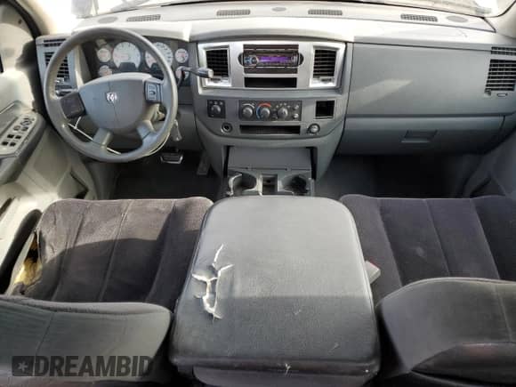 2007 Dodge 1500 SLT with VIN 1D7HU18267S124667, listed as a Copart auction lot 85372845 with 322,744 mi miles and Clean title. Bid and sale history available at DreamBid. Image 8.