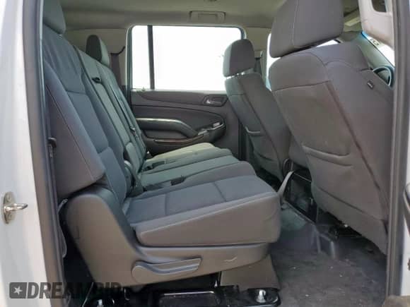 2019 Chevrolet Suburban с VIN 1GNSCKEC9KR230768, выставлен на аукционе Copart как лот 58822915 с пробегом 96 823 миль миль и Списание • Salvage title. История ставок и продаж доступна на DreamBid. Изображение 11.