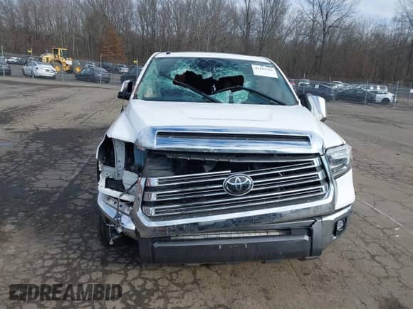2019 Toyota Tundra SR5 с VIN 5TFAY5F13KX841010, выставлен на аукционе IAAI как лот 41297569 с пробегом 53 169 миль миль и . История ставок и продаж доступна на DreamBid. Изображение 12.