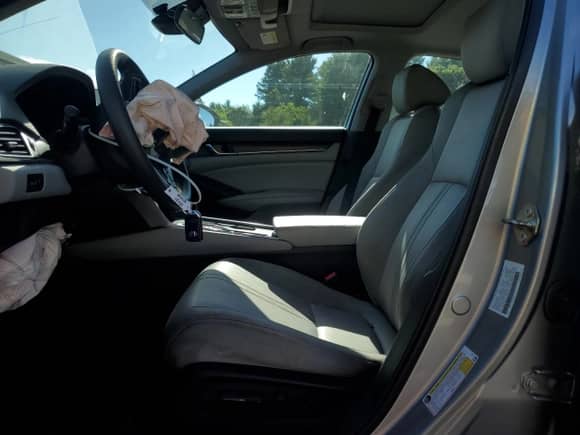 2020 Honda Accord EX with VIN 1HGCV3F42LA002441, listed as a Copart auction lot 70162525 with 42,399 mi miles and Salvage title. Bid and sale history available at DreamBid. Image 7.